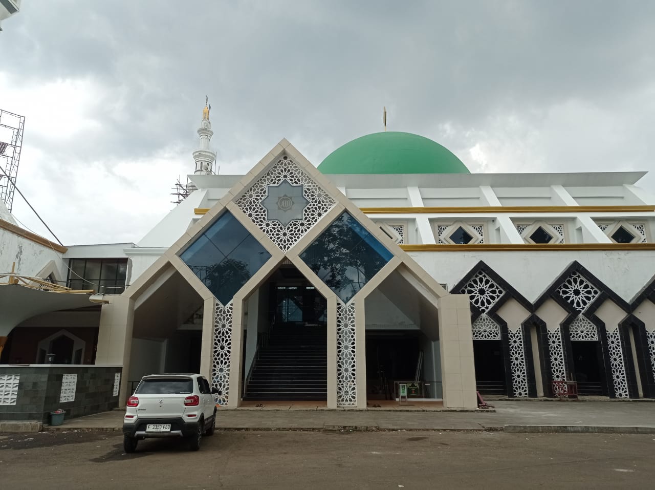 Masjid Baitul Muflihin: Jasa & Layanan yang Menghargai Tradisi Cilacap